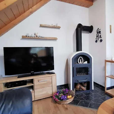 In Wilhelmsfehn Mit Grossem Balkon By Interhome Daire Wiesmoor